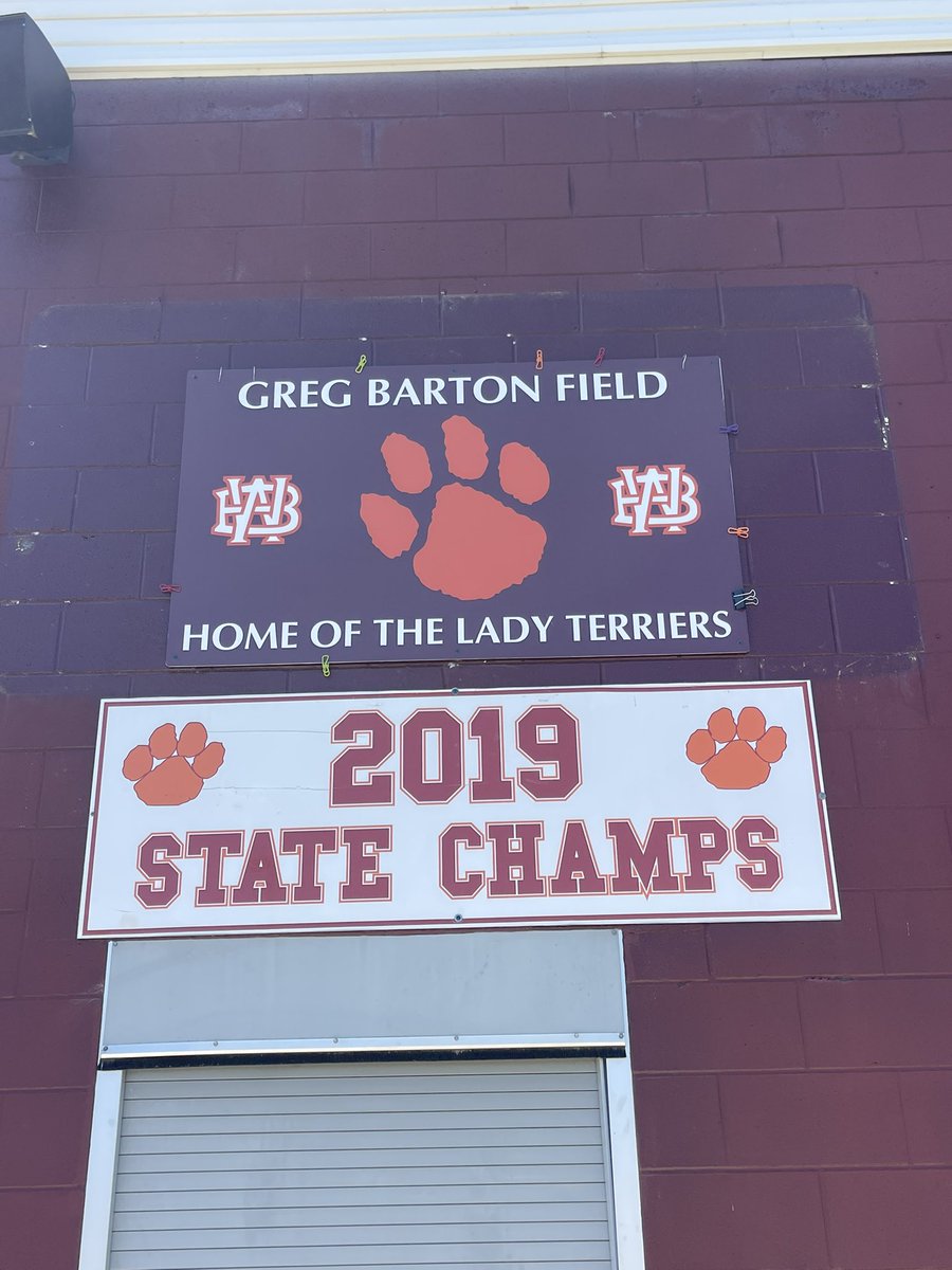 WB_softball tweet media