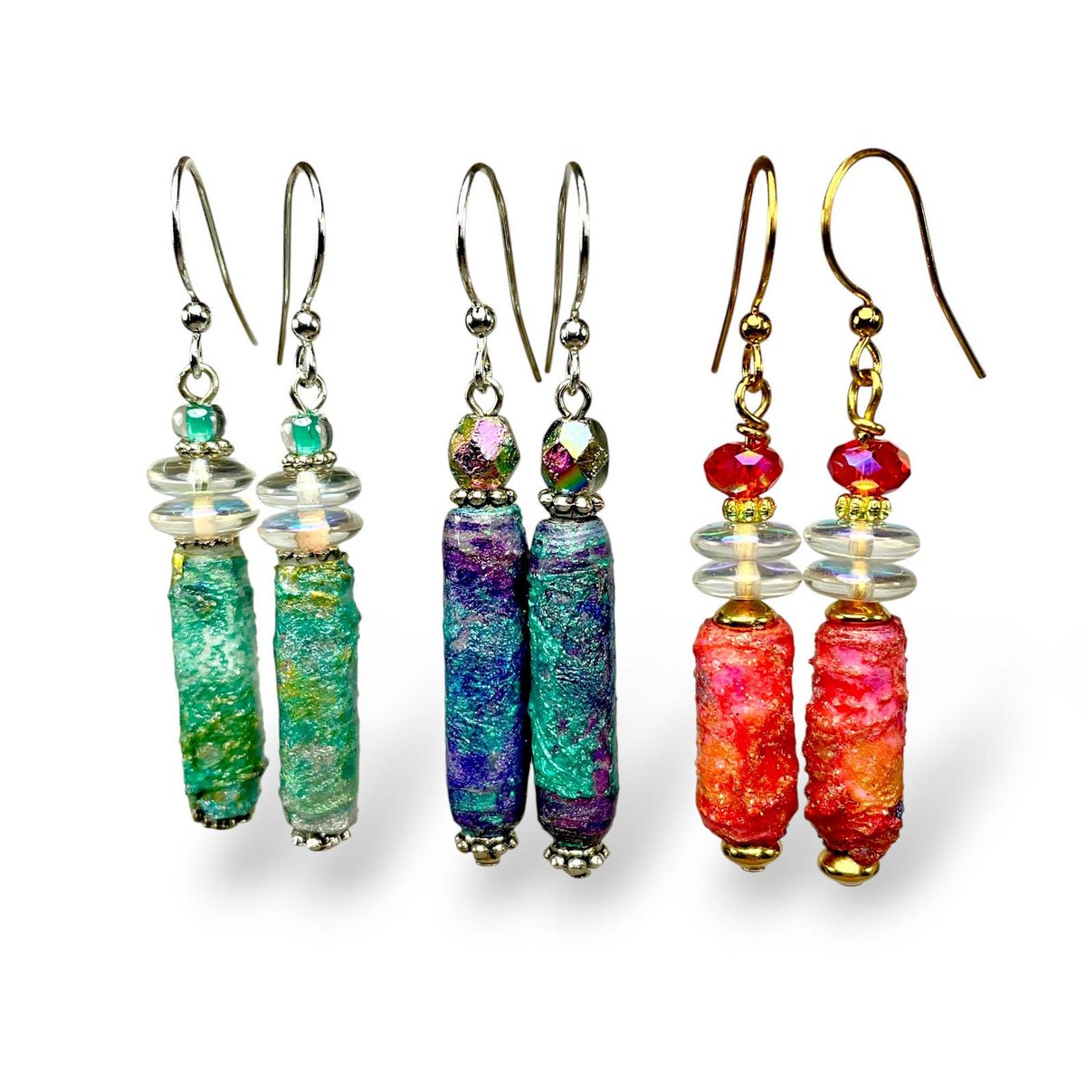 New Eco-Chic Earrings made with handmade beads!- Etsy buff.ly/hhQ27h9 ♻️ #sustainablestyle #upcycledjewelry