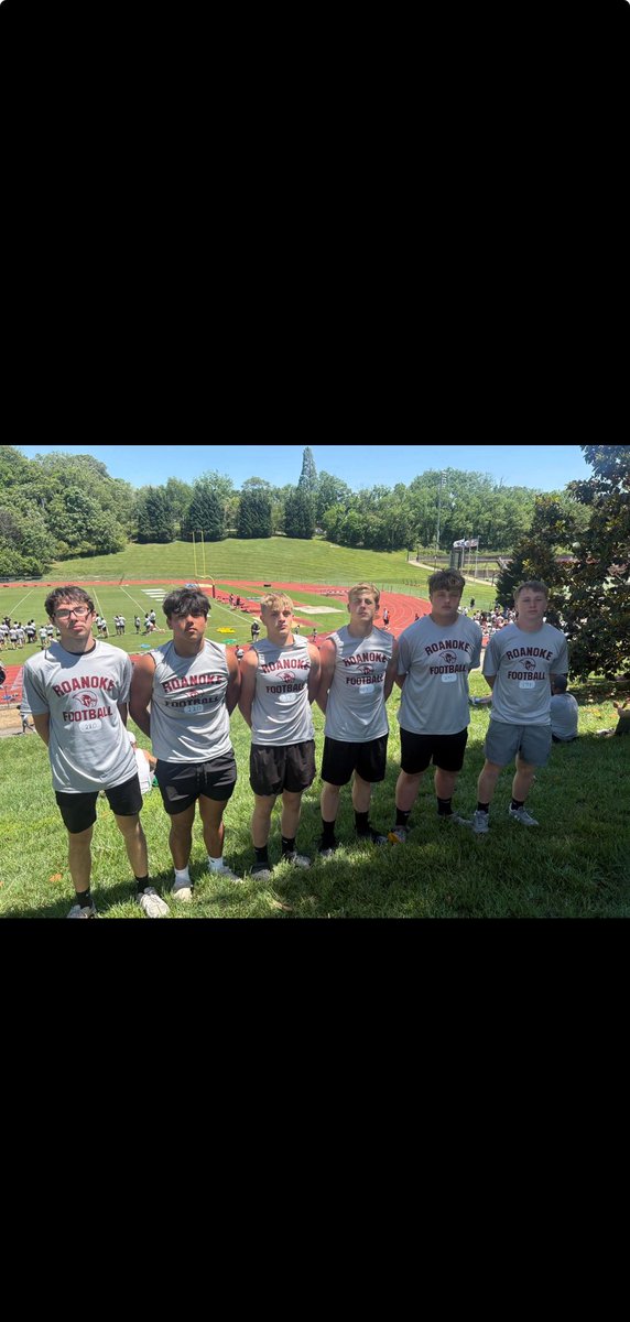Had a great experience at the Roanoke college mega camp excited to experience more camps this summer!!
Sadly no videos 
<a href="/JDowdy31/">Jayke Dowdy</a> 
<a href="/CoachBowen_/">Alan Bowen</a> 
<a href="/CoachCoe_/">Parker Coe</a> 
<a href="/Coach_Rich50/">Deion Richardson</a>