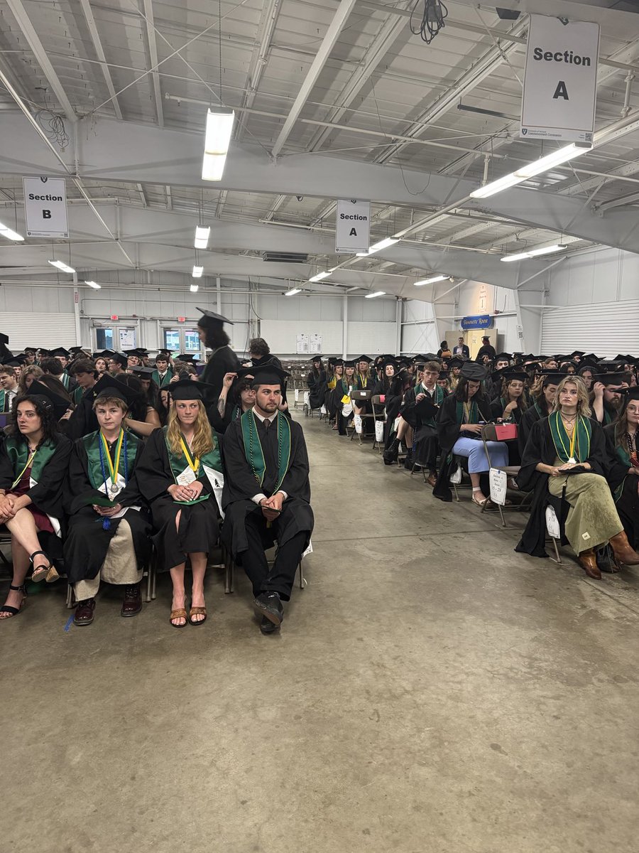 UVMPattyPrelock's tweet image. Congratulations to graduating students @uvmvermont @UVM_RSENR - go out and make a difference!