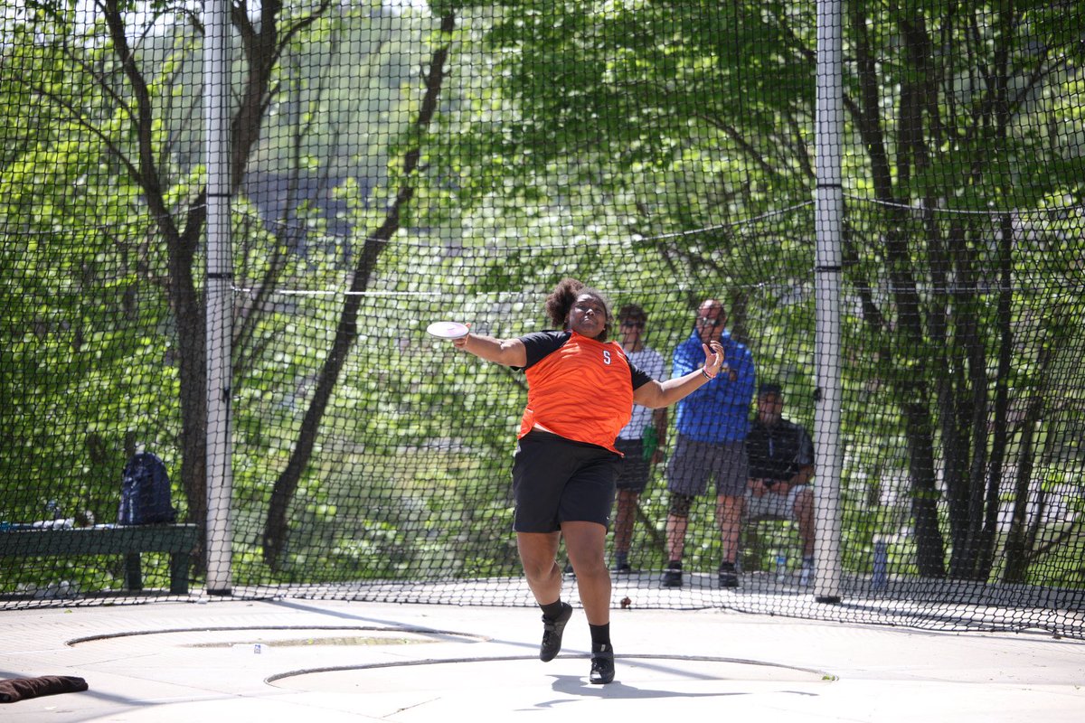 Mercer County goes 2-3-4-7-8 in the Girls Discus!
Kyndra Seddon 🥈
Victorya Byler 🥉
Maggie Goodlin 4️⃣
<a href="/kyndra_seddon/">Kyndra Seddon</a> <a href="/maggiegoodlin/">Maggie Goodlin</a> 
📷<a href="/TheSportsBoard/">Mercer County Sports</a>