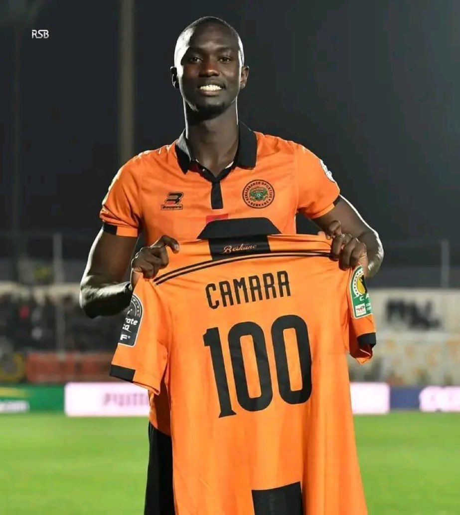 Kagoma❤️🤍🦁                     Camara💛🤍
            Maana halisi ya viungo wakulinda Safu ya ulinzi. Sema huyu Camara aje Msimbazi kumpa backup Kagoma msimu ujao,,. oyaa weee litakufa jitu🦁🦁🏟🙌.!