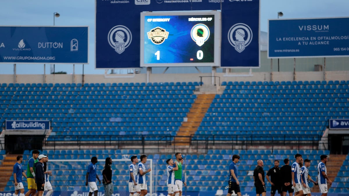 ELCHE CF ENLOQUECIDO 🌴 tweet media