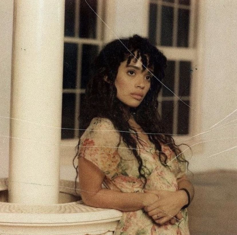 h .

she was a fairy 🧚 ✨