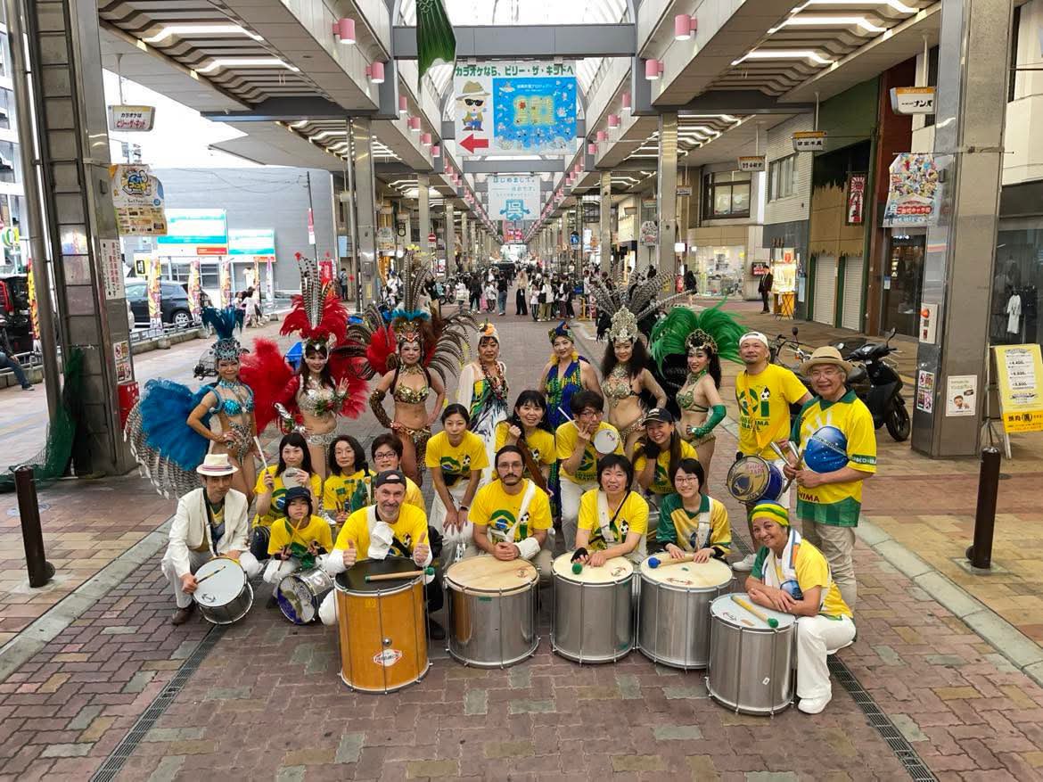 samba_oba's tweet photo. 2025.5.17
サンバ連合ホーザ・ジ・ヒロシマ
Unidos Rosa de Hiroshima
呉フレンドシップカーニバルでステージ、パレードでした。

今日5/18は福山ばら祭。13:00- 花園公園の国際ひろばです。
https://t.co/UW0frMyRxG https://t.co/i7pBHz7Qrb