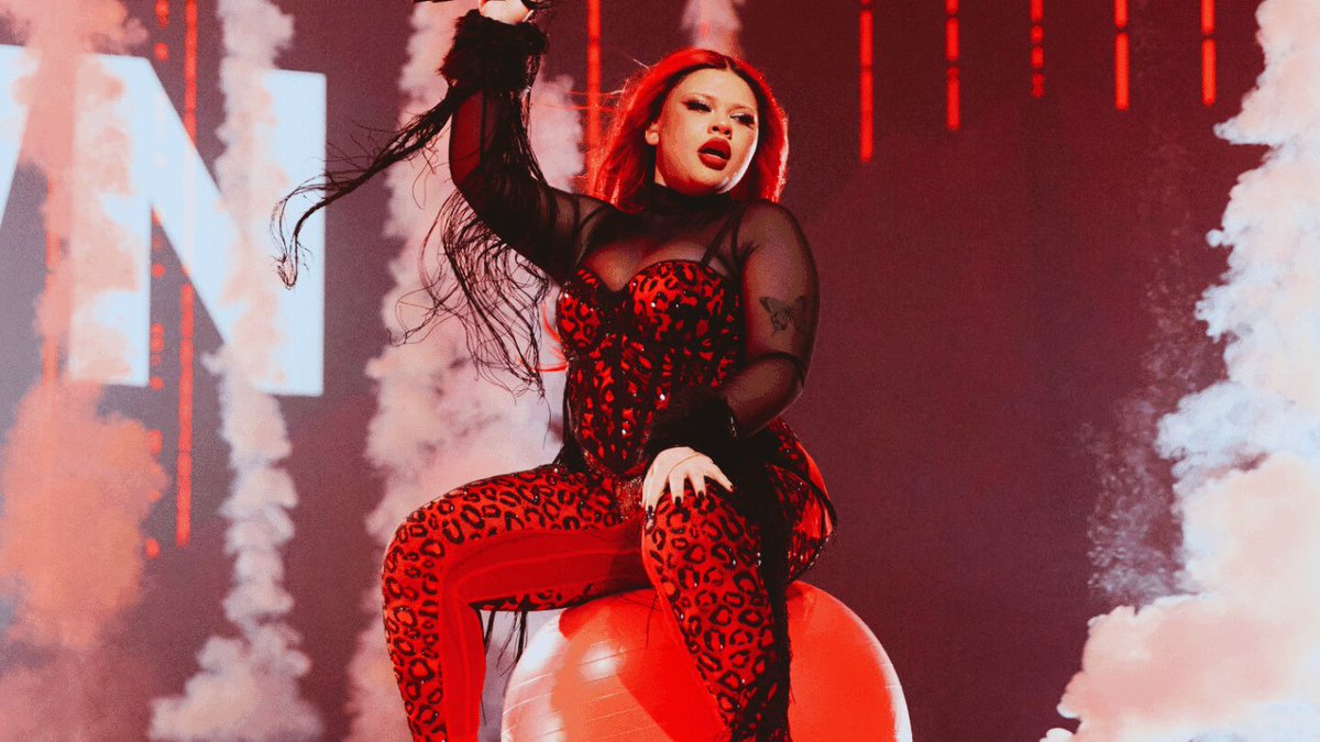 matronicidio's tweet photo. Hemos tenío la que iba de prodrómica, el meconio y la de la cara materna de la placenta.
#EurovisionRTVE https://t.co/VtYcgudqHo