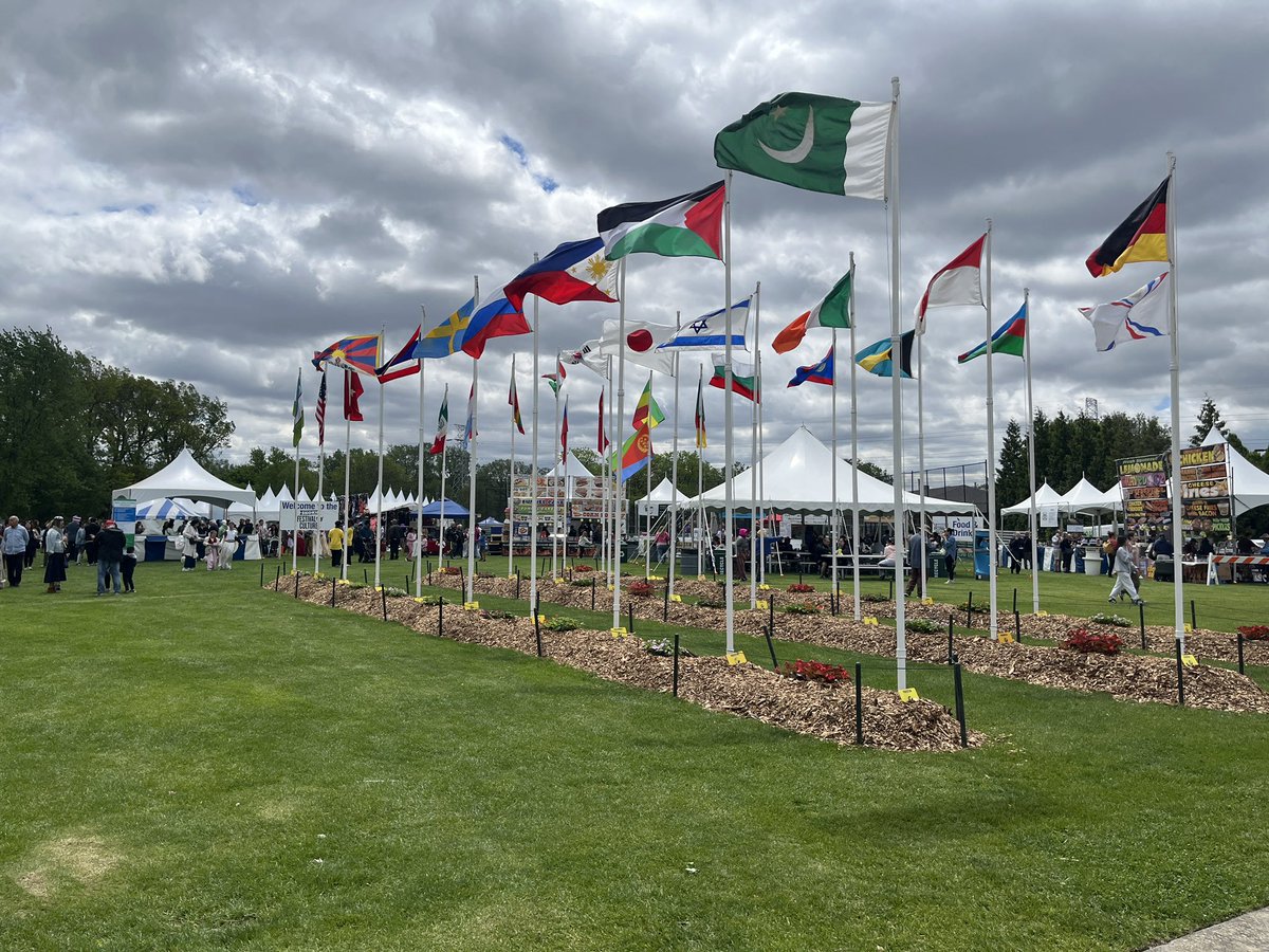 Mizobuchi_JP's tweet photo. On May 17, I was honored to attend the 2025 Skokie Festival of Cultures, where 🇯🇵 has proudly participated since its beginning in 1991. I enjoyed vibrant music, dance, food, and cultural displays with 30+ communities. Grateful to meet Mayor Ann Tennes and celebrate this inspiring event. I look forward to deepening Japan–Skokie ties through culture, education, and exchange.
#SkokieFestival #JapanUSFriendship #Skokie #Japan