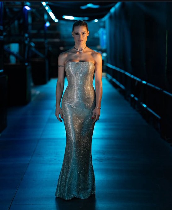 Beautiful as ever. Michelle #Hunziker. #ESC25