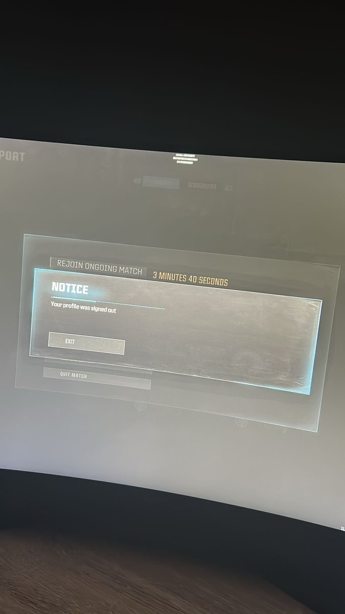 Chelseaaa_93's tweet photo. Every time I try to play a game of warzone.. @CallofDuty sort it out!!! Bugged! #brokengame https://t.co/kMElIknC5H
