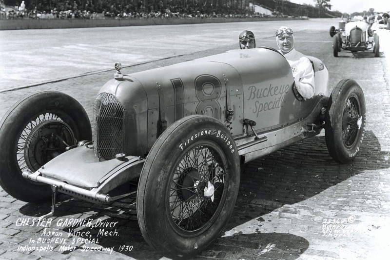 juanjoabsolut's tweet photo. Es día 18, día de #Fast12 en las #Indy500 , así que los #Preguerra nos llevan a la mítica pista en 1930, con el #Duesemberg de #ChetGardner... que aguantó sólo una vuelta @historacing @VicarioMartin @LM__ @Jose_ArmandoGH @horacio_porta @Raul_Olivan https://t.co/R60qBafRF8
