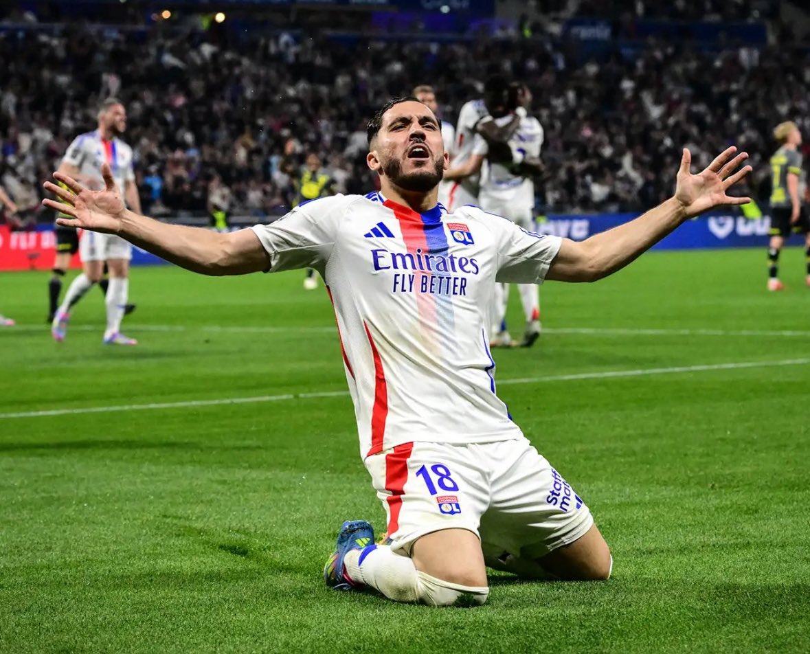 FabrizioRomano's tweet image. 🚨💣 Rayan Cherki has decided to LEAVE Olympique Lyon this summer, the plan has been announced by the player in mixed zone tonight.
“Thanks to OL, the coach, the staff, the president, my teammates and all people at the club”.