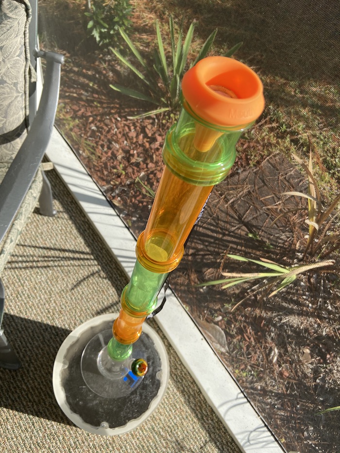Starting the day with some chilly, smooth hits with my TransformerTubes.

BYOtubes.com