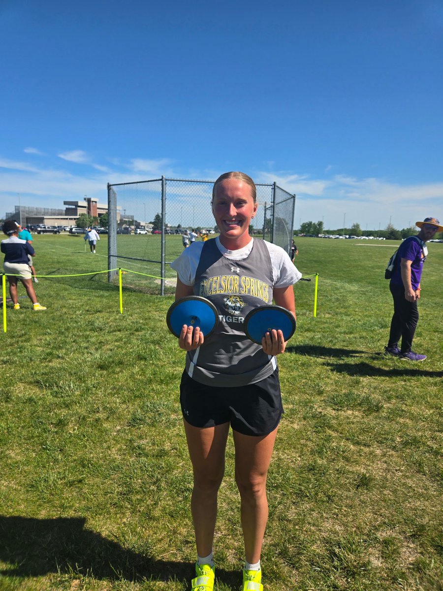 ESHS Track & Field (@eshs_track) on Twitter photo Three time district Champion Kinley Rogers wins the Discus to finish the day in the throwing events. <a href="/ESHS_Activities/">ESHS Activities</a> <a href="/ESHS_Track/">ESHS Track & Field</a> <a href="/HS_ESSD40/">ES High School</a> Three time district Champion Kinley Rogers wins the Discus to finish the day in the throwing events. <a href="/ESHS_Activities/">ESHS Activities</a> <a href="/ESHS_Track/">ESHS Track & Field</a> <a href="/HS_ESSD40/">ES High School</a>