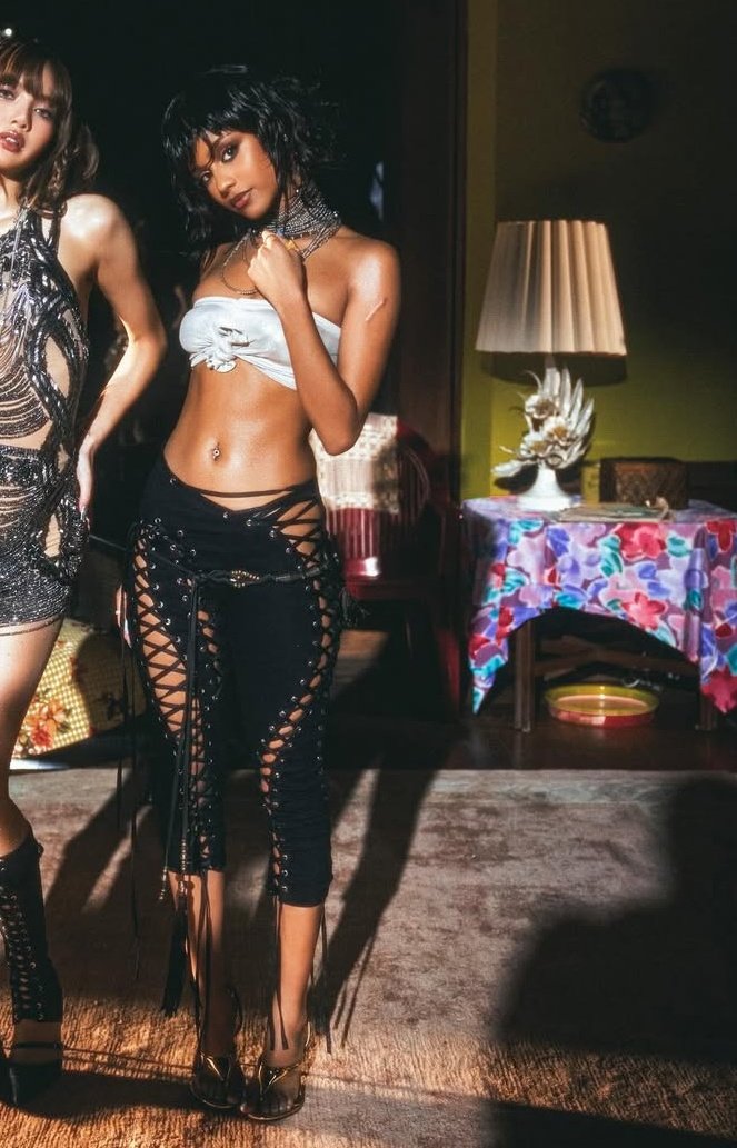 saintdemie's tweet photo. tyla in di petsa ss25 siren trousers 🌙 https://t.co/MQBXGcVAch