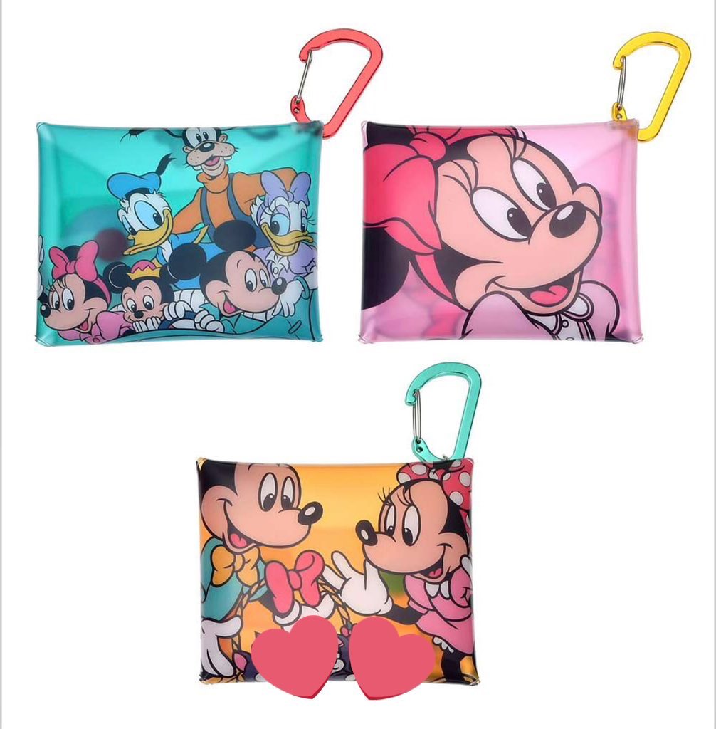 Syunee08525's tweet photo. 【交換】  ディズニー ディズニーストア
シークレット カラビナ付きポーチ

譲)  ミッキー ミニー
求)  集合 紫

📮郵送交換希望です！ID付きのお写真と共にお声がけよろしくお願いいたします🙇🏻‍♀️20歳↑の方🙇🏻‍♀️ https://t.co/BCX73u1gG0