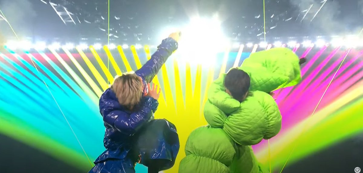 hoodie921's tweet photo. You may not like it, but this is what peak European looks like #Eurovision2025 #Eurovision https://t.co/aRUk1uxT2C