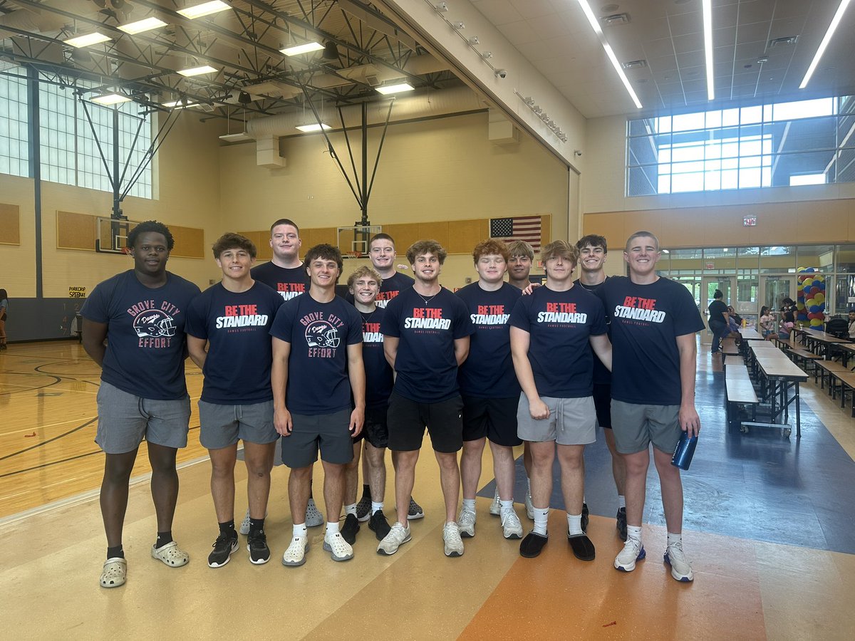 Some of our athletes went out today to lend a hand at the Darbydale Elementary Carnival! They love giving back! #RecruitGC