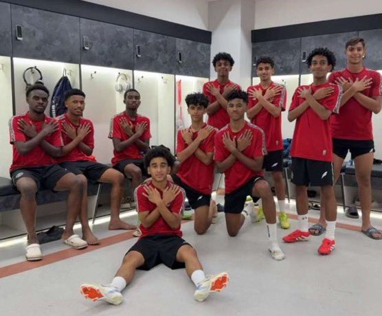 f16aa's tweet photo. جميع الدرجات في نادي #الشباب على طريقة 
سيدي ولي العهد الامير محمد بن سلمان 
🤍🖤🤍🖤🤍🖤🤍🖤 https://t.co/FhWq3QqN2z