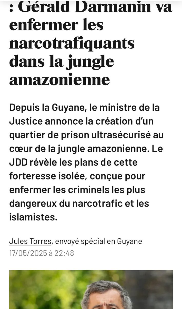 ArmandACHILLE's tweet photo. Notre Christiane nationale🇬🇫nous avez briefé sur son pédigrée 
Il est venu nous annoncer le pire 
On a besoin d’un vrai CHU 
On a besoin d’une route pour nos 30 000 compatriotes de la vallée du MARONI 🇬🇫
Il propose de réinstaller le BAGNE en colonie de LAGWIYANN🇬🇫
#HLM https://t.co/t6wmRMuGNH