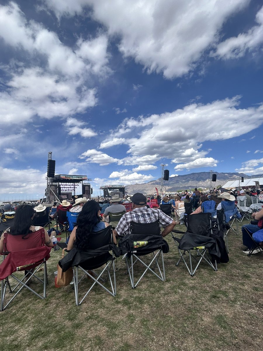 Why Not Albuquerque!⛰️🎸 #BootsInThePark