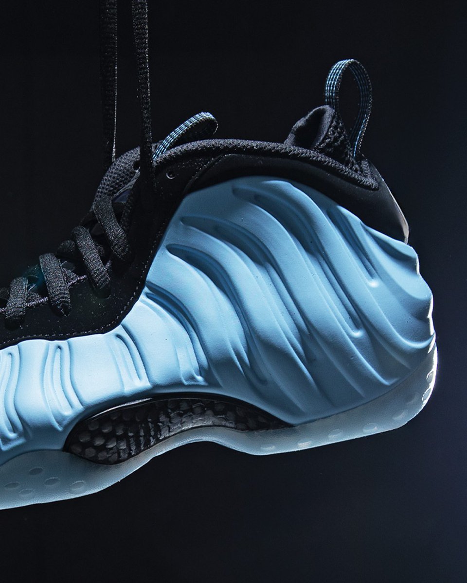 Foot Locker Canada tweet media