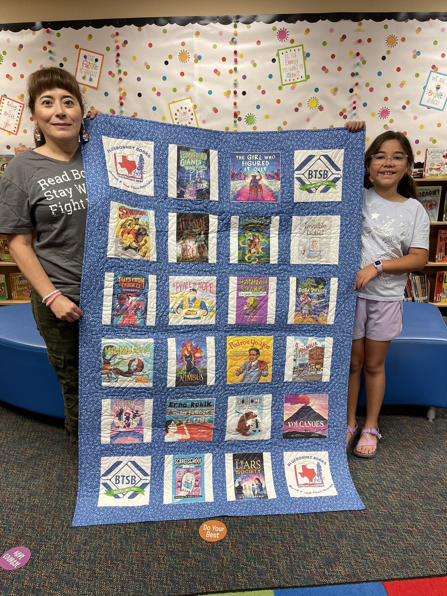 RavishingReader tweet media