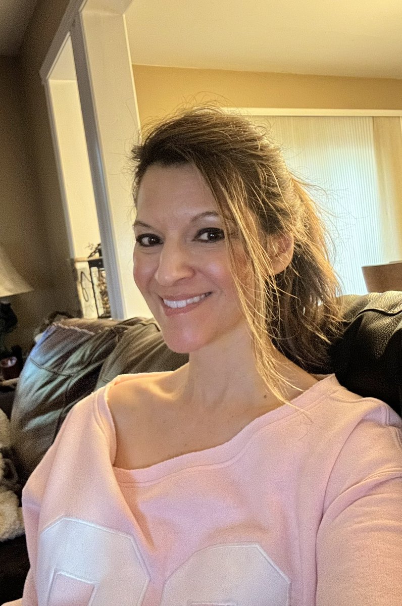 Melanie Korach🇨🇦 tweet media