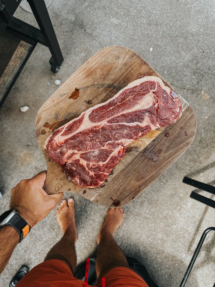 Finished the biggest collaboration of my copywriting career this week 🎉

Got to do newsletter &amp; product with Daniel Throssell.

We blew the doors off.

So much love from all the copywriters who experienced it.

Time to celebrate with golf &amp; steak 😊

P.S. Daniel is A-Class. That