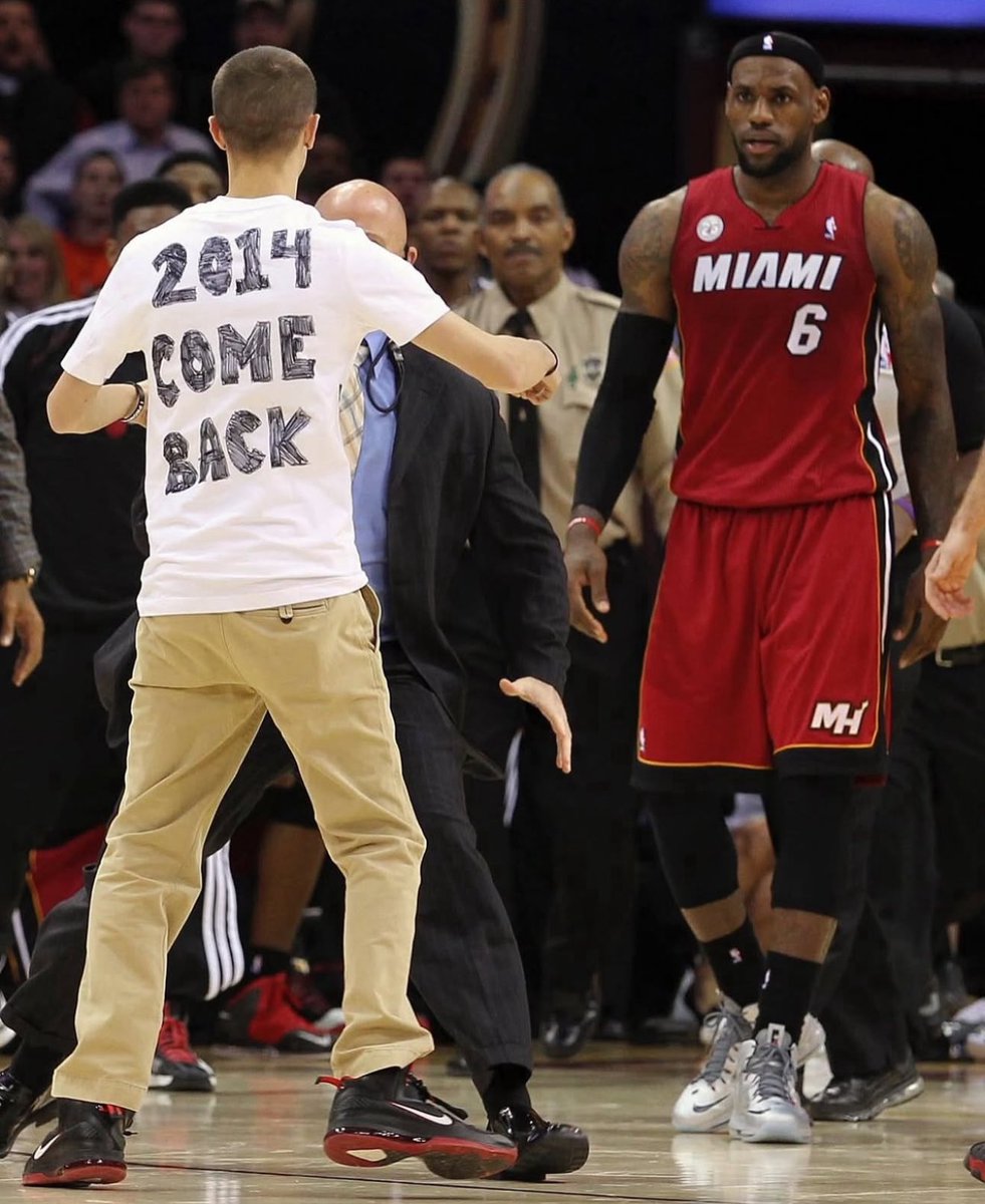 BronGotGame's tweet image. This kid changed history.