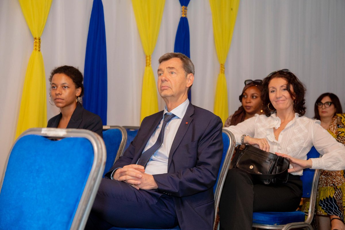 UEenCI's tweet photo. Journée de 🇪🇺 2025🥂✨ 
Dans l'après-midi du 15 mai s'est déroulée la 1ère édition de AGORA CONNECT, une initiative de #Eurocham en 🇨🇮 destinée à ses membres du secteur privé. Les échanges ont porté sur la stratégie 🇪🇺 #GlobalGateway et les opportunités qu'elle offre. https://t.co/vLkz9sg1OT
