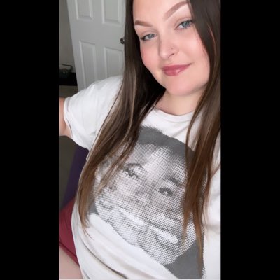 britneyhuser's tweet photo. #NewProfilePic https://t.co/SMtwkVME85