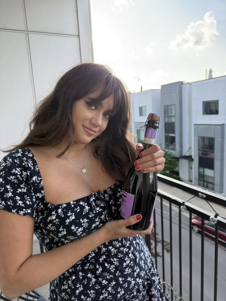 Recorded my next single and just shot a music video! Lots to celebrate! Hope y’all are having a great weekend!