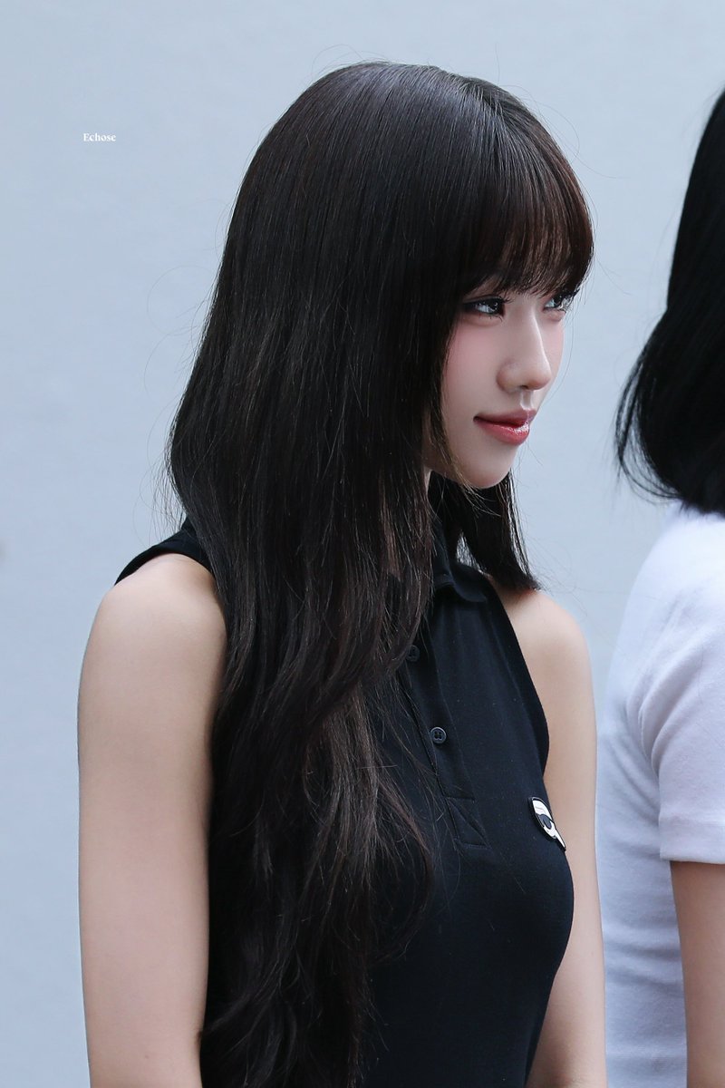 Echose_E84's tweet photo. 250516 Karl Lagerfeld 

#IZNA #이즈나 
#CHOIJUNGEUN #최정은 https://t.co/BiHJTDxUbl