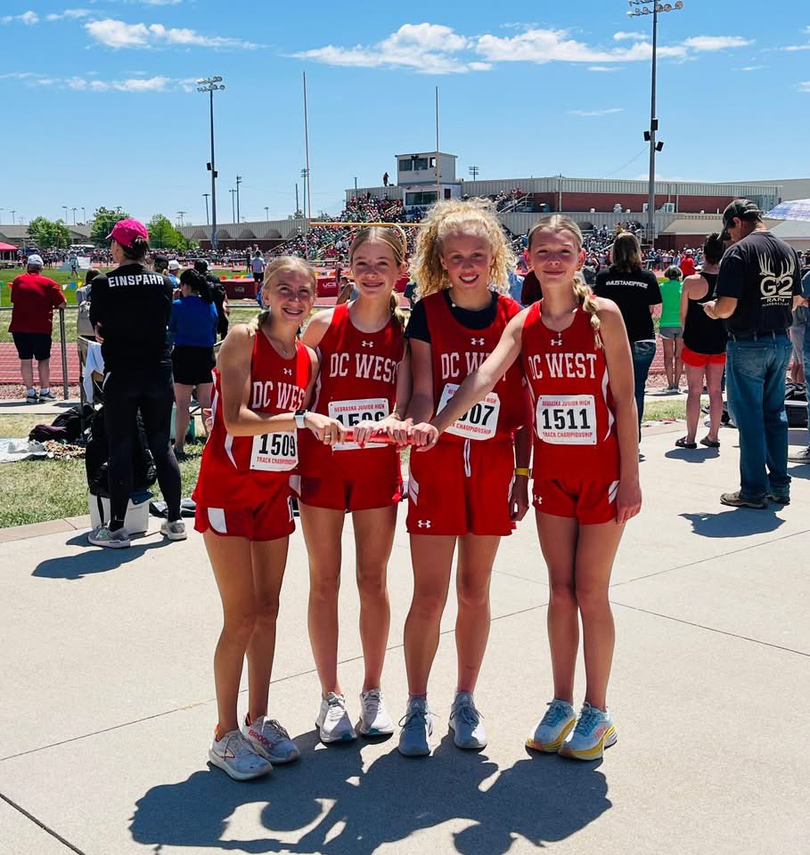 DCWest Falcons (@dcwestfalcons) on Twitter photo MS State Track Results:
Riley Chipman-High Jump 2nd Place at 5’11”. 🥈
4 x 800m Girls Team (Riley, Adilyn, Paizley, and AZ) broke the school record and finished in 11th place overall.
Riley-400m in 56.37
Way To Go Falcons! 💯🔴⚪️⚫️
#RiseUp <a href="/DCWestXCTF/">DC West Cross Country & Track</a> MS State Track Results:
Riley Chipman-High Jump 2nd Place at 5’11”. 🥈
4 x 800m Girls Team (Riley, Adilyn, Paizley, and AZ) broke the school record and finished in 11th place overall.
Riley-400m in 56.37
Way To Go Falcons! 💯🔴⚪️⚫️
#RiseUp <a href="/DCWestXCTF/">DC West Cross Country & Track</a>