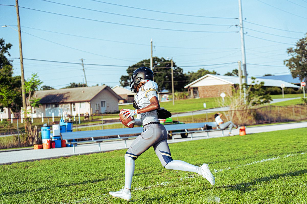 Malihairston's tweet photo. Spring game W 26-6 🏈💙⚔️⭐️ Jr Szn loading @AthleticsZca @Coach__spence11 @PascoCountyFB @MalikJones65 https://t.co/ht3ssisJ79