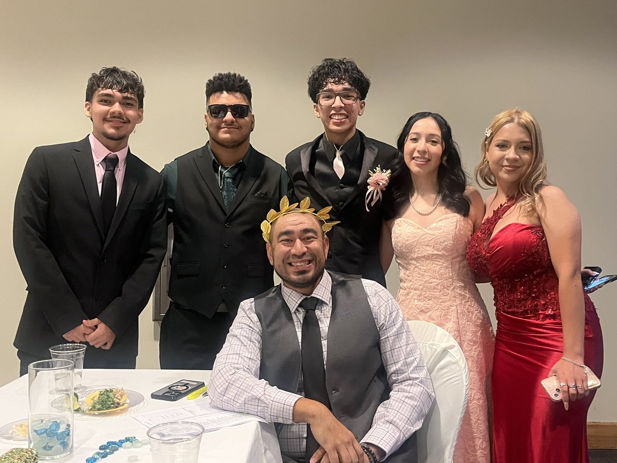 Husky Prom 2025!!! A night in Greece and a night to remember!!!