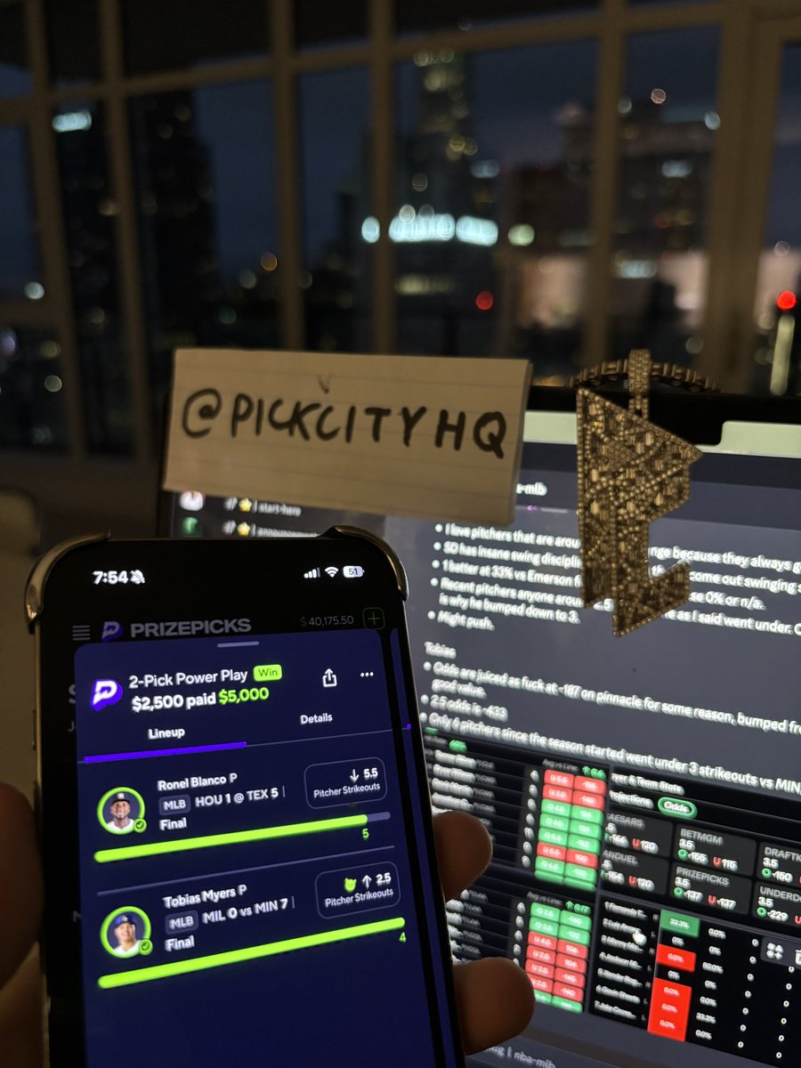 PickCityHQ's tweet image. Finally, $2,500 to 1 person tomorrow. 😈

Rules: 👍 Like, 💬 Comment, 🏆 Follow, and ♻️ Retweet. 

Streak #6 in a row now. Our last one last week ended at streak #27. Discord members eating good. Life is good. 😌