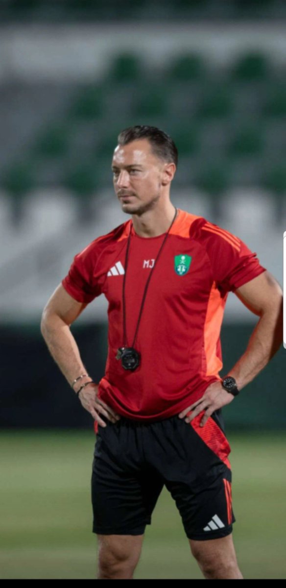 aattaatt14's tweet image. هيا بطلوا الإشاعات ورددوا الآهات 💚