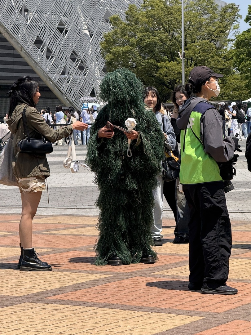 aeribase's tweet photo. /ab/ terpantau KAION Day 2 outfitnya pada makin gong 😭😭😭😭😭 next level camouflage 👍 https://t.co/SyMSYXozxv