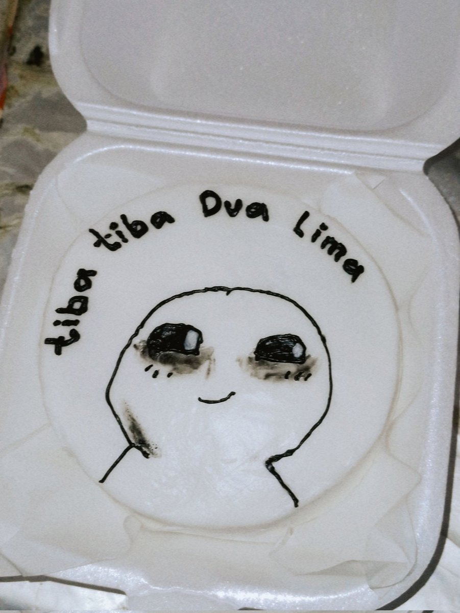 nfrdsa's tweet image. terimakasih, karena sudah berusaha untuk tetap waras✨️ baik baik ya aku