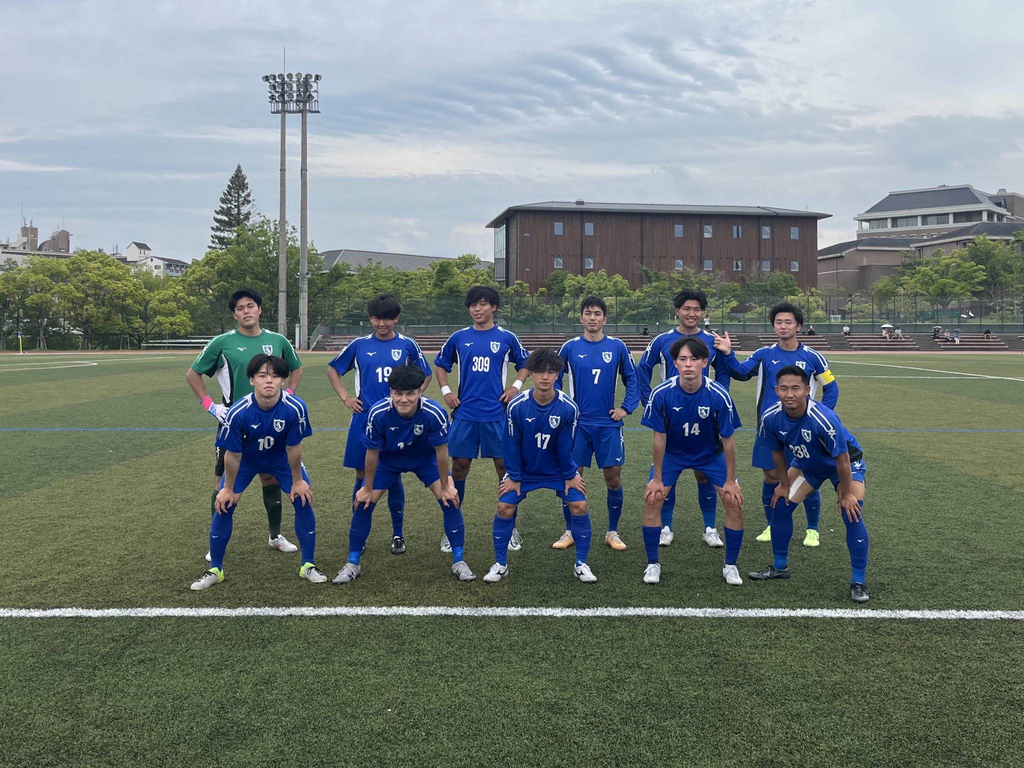 MIZUNO - 佐賀龍谷高校サッカー部 ウエアの通販 by AIR｜ミズノ