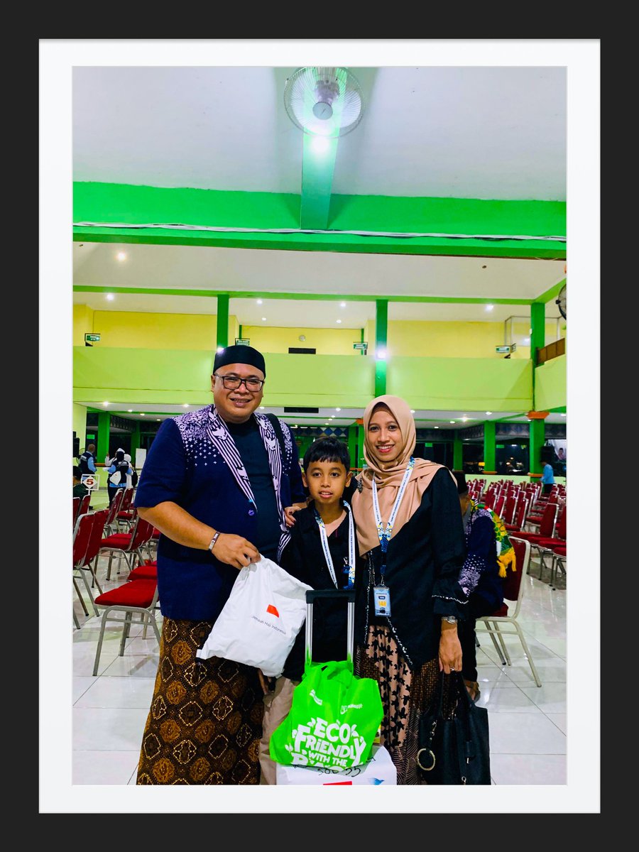 AlhamduliLlah, akhirnya sampai di Asrama Haji Donohudan, Solo. Perjalanan yang penuh rasa syukur dan harap.

Semoga segala rangkaian kegiatan ke depan diberi kelancaran dan keberkahan. Mohon doa dan restunya.