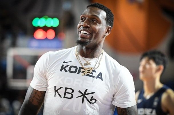 baekpd1983's tweet photo. 🇺🇲🇰🇷 Ra Guna(Ricardo Ratliffe), who wants to return to the KBL, is negotiating with the KOGAS Pegasus club.
✅️Note : However, his unpaid income tax is a task to be solved.
#RaGuna #RicardoRatliffe #KBL https://t.co/RNhqZzXb5a