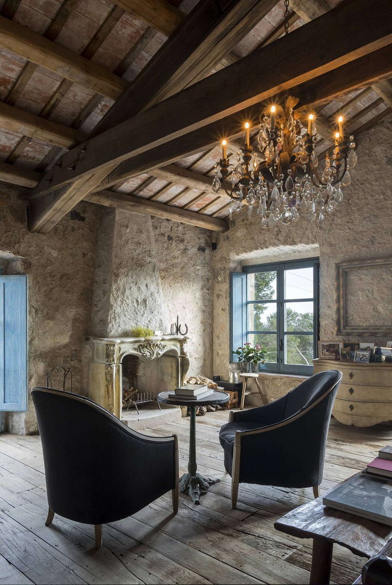 HomeAdore's tweet photo. Catalan Farmhouse by Ana Engelhorn Interior Design 

https://t.co/lOi7po112V https://t.co/Nj9M2OovLx