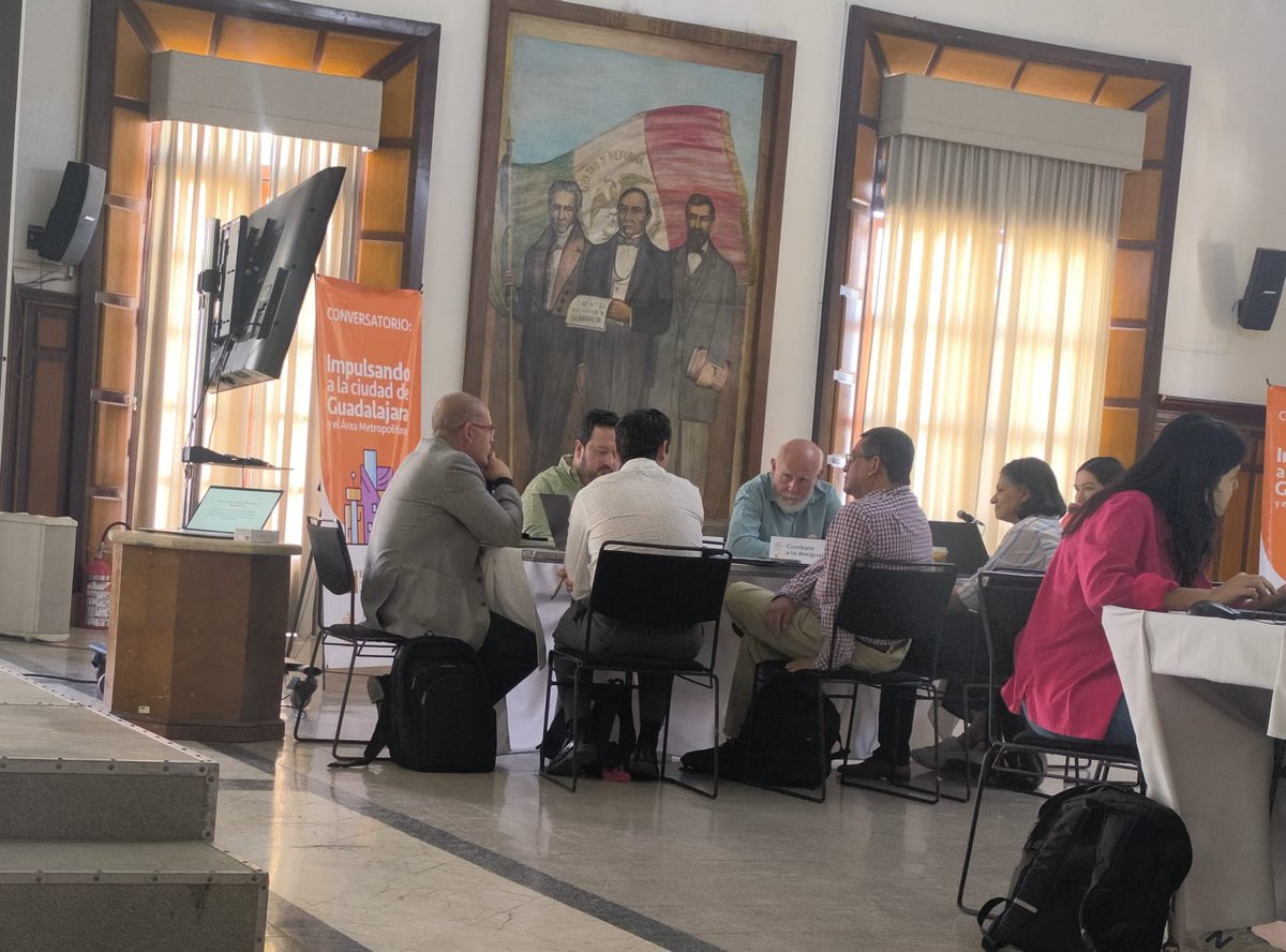 No hay futuro sin aulas abiertas, pensamiento crítico ni docentes dignificados. Apostar a la educación es sembrar justicia; romper ciclos de violencia y construir ciudadanía. Educar para la libertad no para la obediencia.