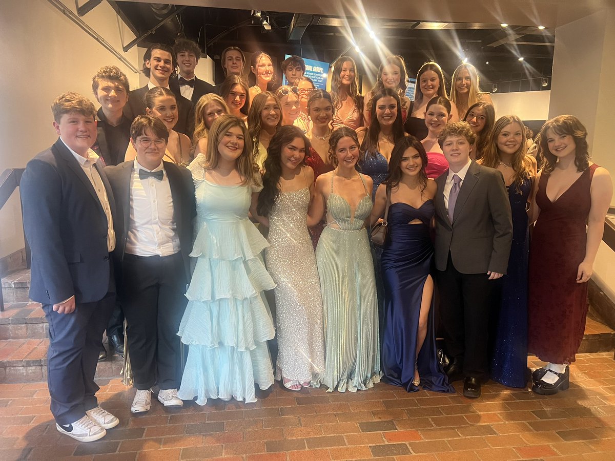 BHS Choir (@wcsbhsnp) on Twitter photo We are here and so excited to celebrate Mamma Mia! We are here and so excited to celebrate Mamma Mia!