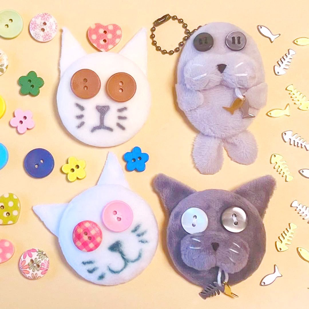 Queue_de_cle's tweet photo. 本日　13:00〜16:00
ふわふわ猫ちゃんブローチの
#ワークショップ します🤗

【場所】小林空手道場横58cafe
     大阪市中央区谷町8-2-14

他にも猫ちゃんが
更に可愛くなる🎀リボンの首輪や
猫モチーフアクセサリーなどの物販も
同時開催‼️
是非ご家族皆さまで
お越しくださいませ🤗
#クーデクレ https://t.co/7WaINfGTah