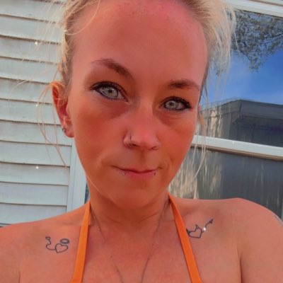 hotmommamilf's tweet photo. #NewProfilePic https://t.co/9qF5qtHheK