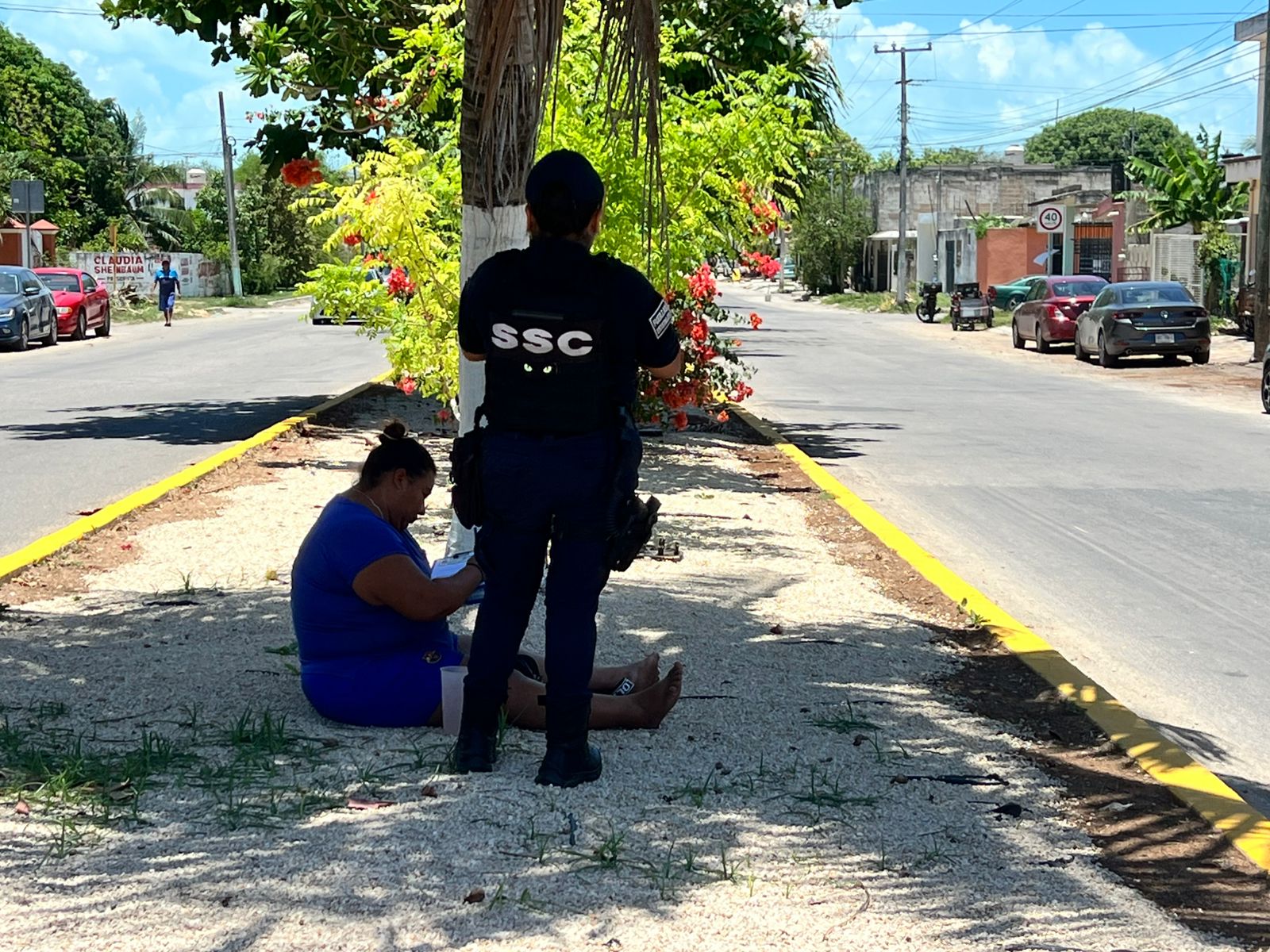 explosión de granada de gas hiere a mujer