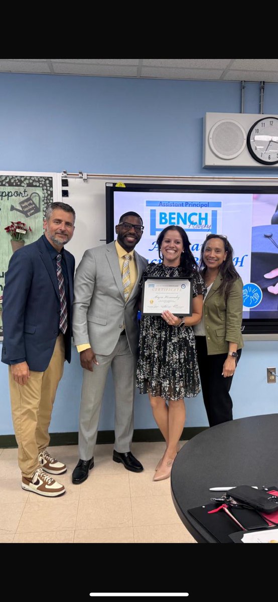 Mayra Hernandez tweet media